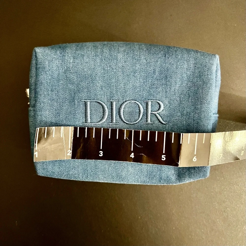 DIOR Beauty Limited Edition Blue Denim Pouch - Picture 9 of 10